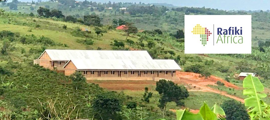 AKRALAB colabora con Rafiki África en su proyecto solidario en Uganda